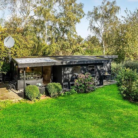 Beautiful Home In Jgerspris With Kitchen Jægerspris Exterior foto